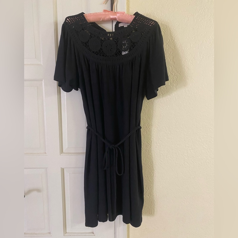 Crochet Neck Flutter Sleeve Swing Black Dress XL